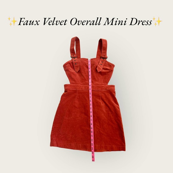 ✨Forever 21 Faux Velvet Overall Mini Dress. Size Medium✨ - Picture 5 of 9